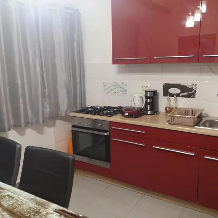 Lea * ברודאריצה