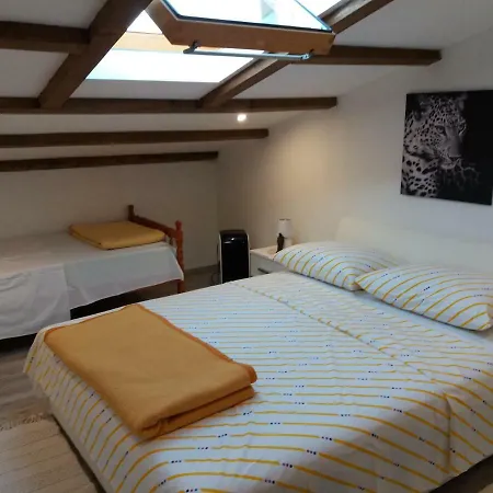 Lea Apartment *